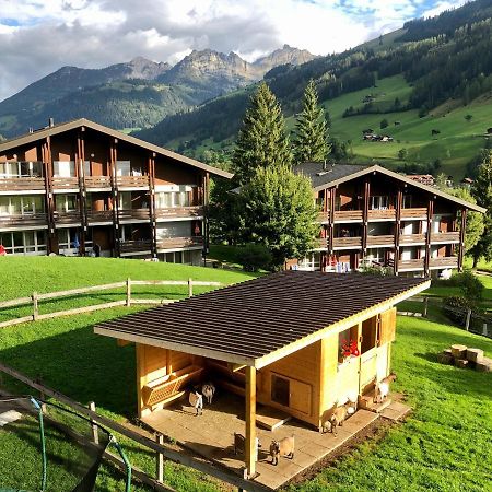 Hotel Reka-Feriendorf Lenk im Simmental Exterior foto