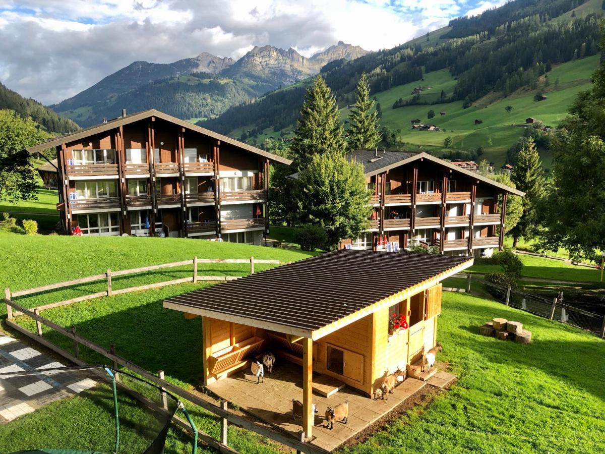 Hotel Reka-Feriendorf Lenk im Simmental Exterior foto